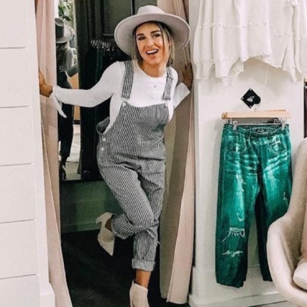 Kittenish by Jessie James Decker overalls
